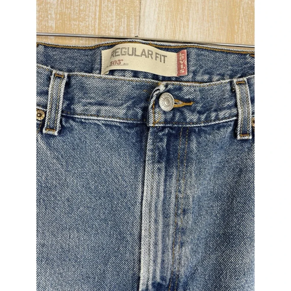 Levi Strauss 505 Regular Fit Mens Jeans 38x32 Med Wash Blue Denim Straight Leg